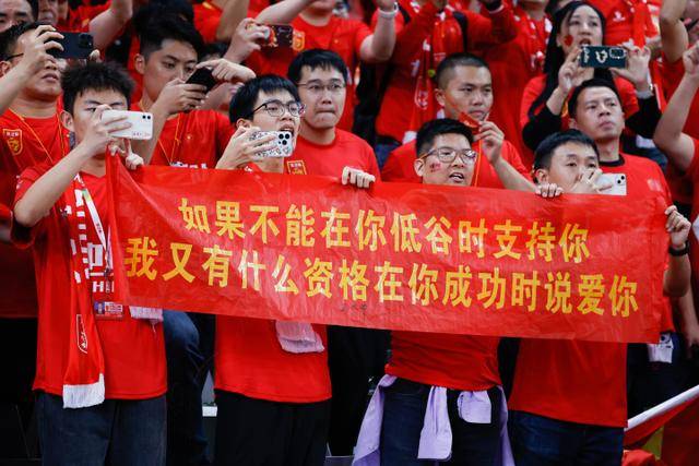 官宣：湖人与篮网达成交易 拉塞尔换锋线神将